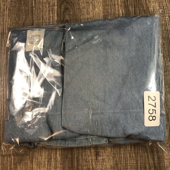 Passion-I Shirt Womens M Blue Denim Button Up Long Sleeve Embroidered Snowman - Picture 13 of 13